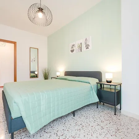 Lägenhet Patty Flat - 15 Min From Venice & Free Parking *