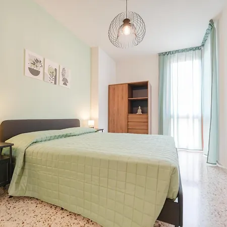 Апартаменты Patty Flat - 15 Min From Venice & Free Parking Местре