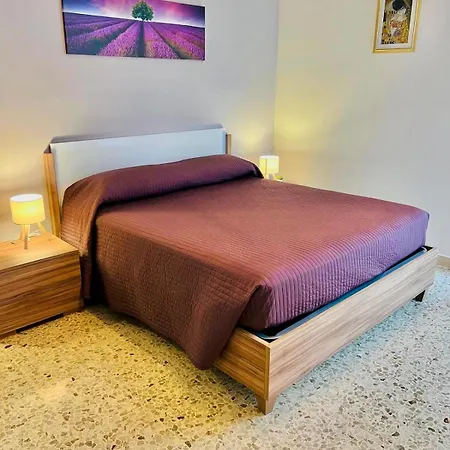 Апартаменты Patty Flat - 15 Min From Venice & Free Parking Местре