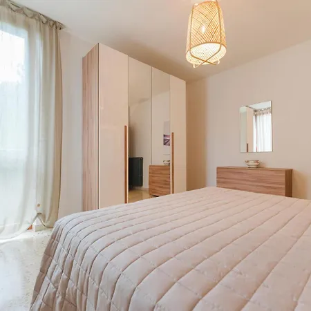 Lägenhet Patty Flat - 15 Min From Venice & Free Parking *