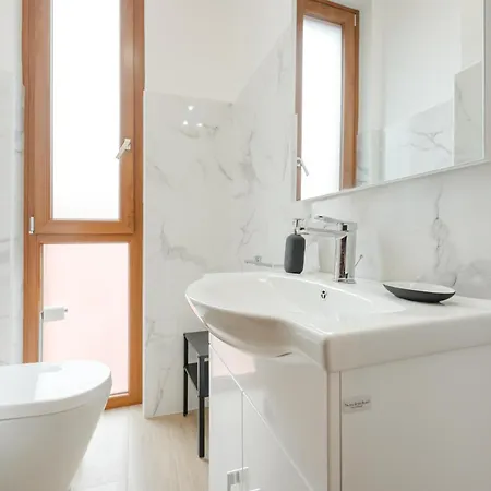 Daire Patty Flat - 15 Min From Venice & Free Parking