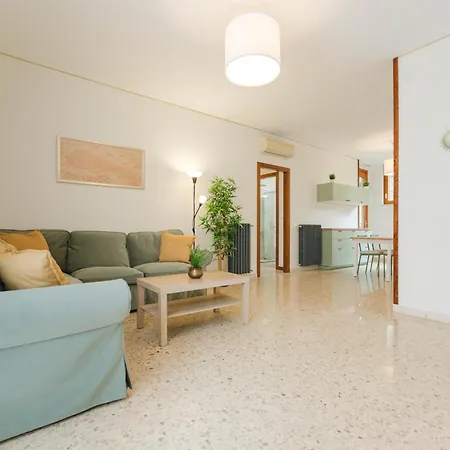 Daire Patty Flat - 15 Min From Venice & Free Parking