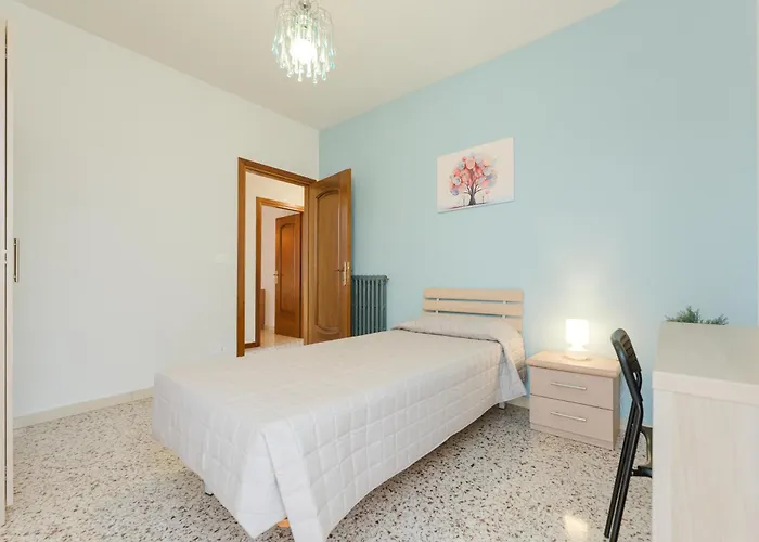Apartment Patty Flat - 15 Min From Venice & Free Parking