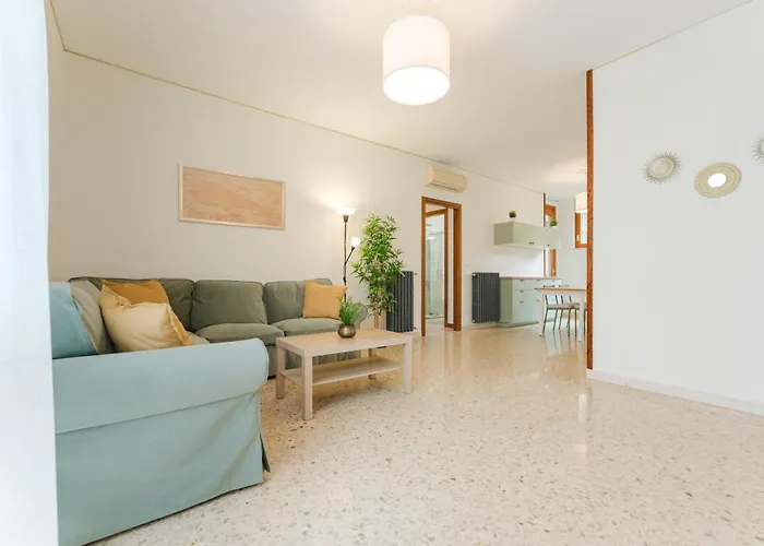 Apartment Patty Flat - 15 Min From Venice & Free Parking